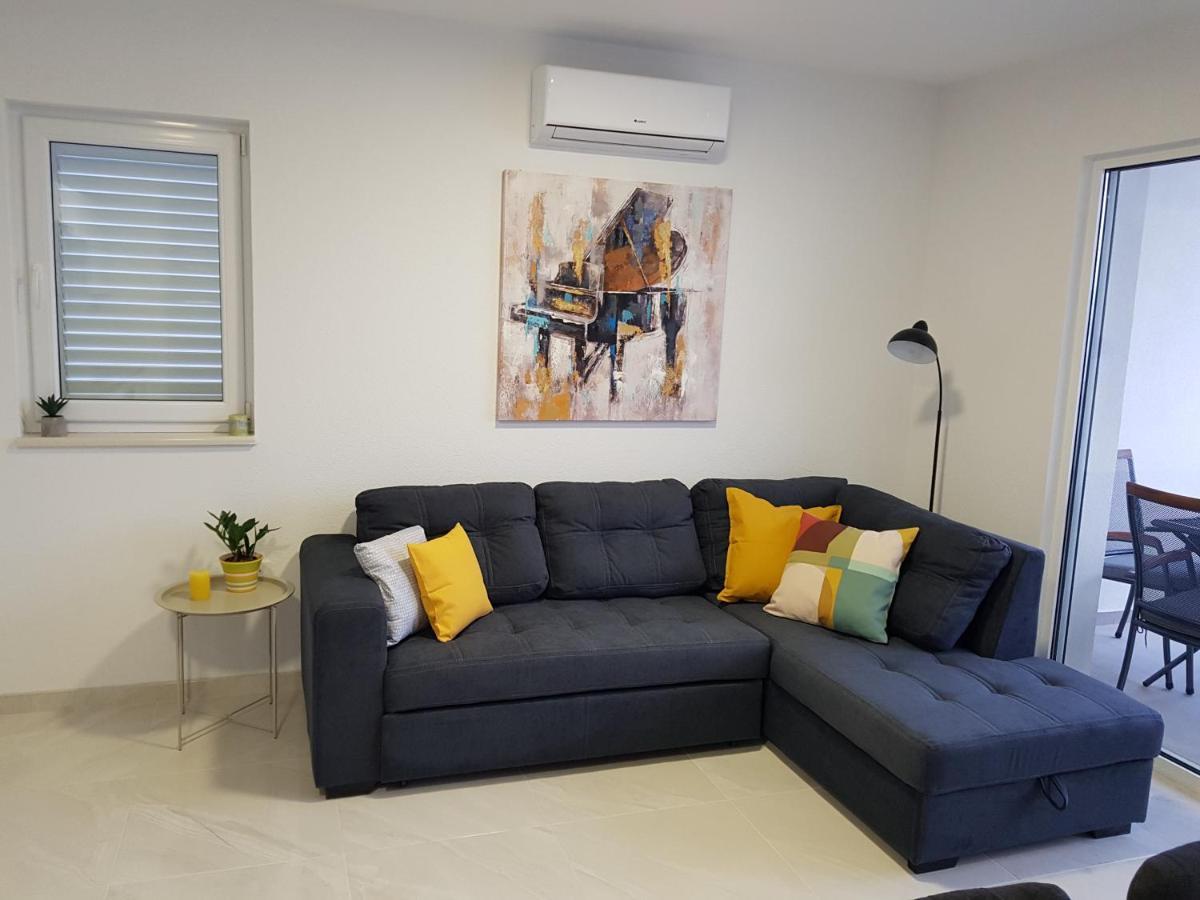 La Vista Apartments Міміце Екстер'єр фото