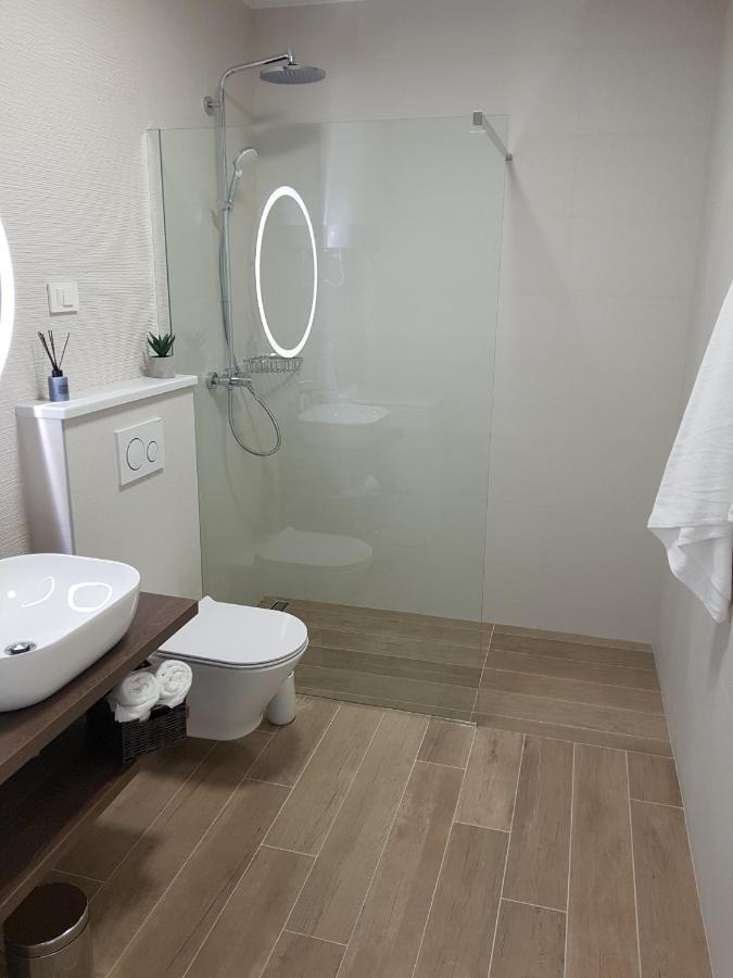 La Vista Apartments Міміце Екстер'єр фото